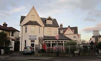 Lampton Hotel, rooms to rent